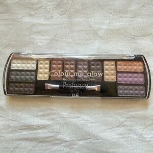 *BRAND NEW* Profusion Color Me Glow 12 Metallic Shades Eyeshadow Palette In 05